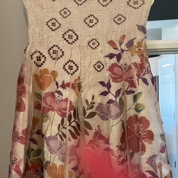 Gorgeous floral smocked top dress or skirt - very stretchy top EUC - Picture 2 of 8